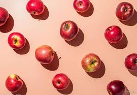 تصویر 2 از سیب سرخ خوش رنگ با پوست سالم و ماندگاری طولانی